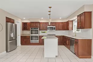 7147 Brightwaters Ct, Liberty Township, OH 45011 - Photo 13