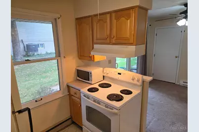 6135 Fairfield Road #8, Oxford, OH 45056 - Photo 3