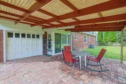 7656 Gwenwyn Drive, Amberley, OH 45236 - Photo 31