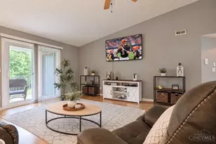 9610 Crosley Farm Dr, Cincinnati, OH 45251 - Photo 7