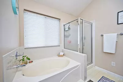 6004 Hidden Oaks Court, Hamilton Township, OH 45039 - Photo 23