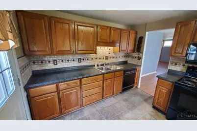 7 Apache Court, Loveland, OH 45140 - Photo 9