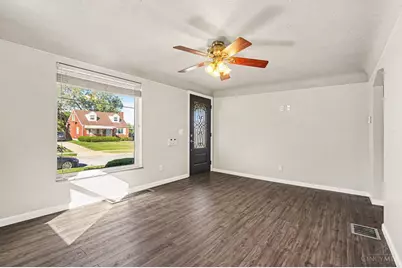 1703 Centerridge Avenue, Cincinnati, OH 45231 - Photo 7