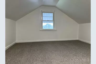 7549 Ross Avenue, Springfield Township, OH 45237 - Photo 11