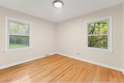 8622 Wicklow Avenue, Sycamore Township, OH 45236 - Photo 13