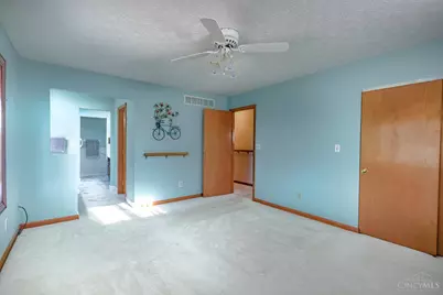 531 Leo Drive, Hamilton, OH 45013 - Photo 13