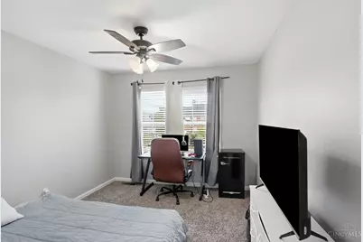 7477 Hunters Creek Lane, Colerain Township, OH 45247 - Photo 33