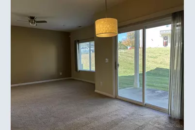 956 Crossing Pointe, Springfield Township, OH 45231 - Photo 3