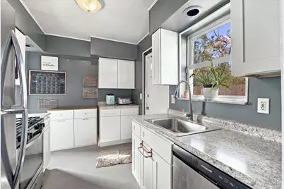 4024 Saint Martins Place, Cincinnati, OH 45211 - Photo 9