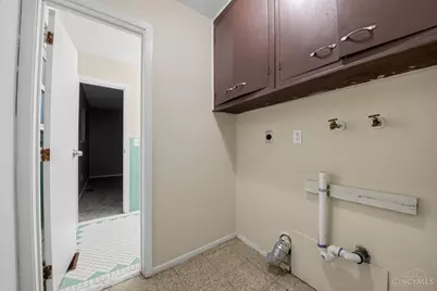 10824 Sprucehill Drive, Springfield Township, OH 45240 - Photo 25