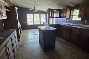 5559 Panhandle Rd, New Vienna, OH 45159 - Photo 9