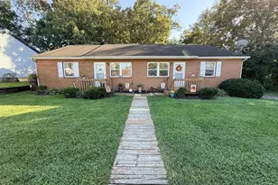 77 Desales Ave, Lebanon, OH 45036 - Photo 1