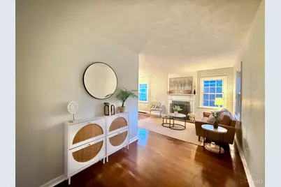 4304 Grove Ave, Mariemont, OH 45227 - Photo 9