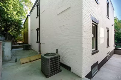124 Valencia Street #1, Cincinnati, OH 45219 - Photo 27