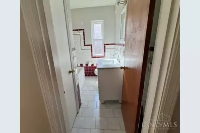 3246 Boudinot Ave, Cincinnati, OH 45211 - Photo 15