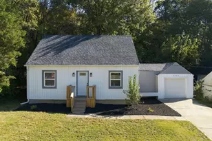 6236 Stewart Rd, Silverton, OH 45227 - Photo 1