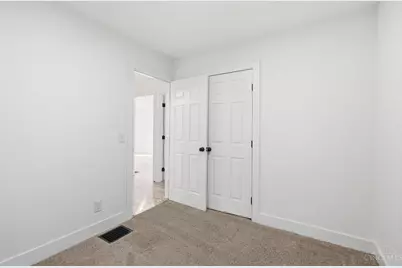 6236 Stewart Road, Silverton, OH 45227 - Photo 13