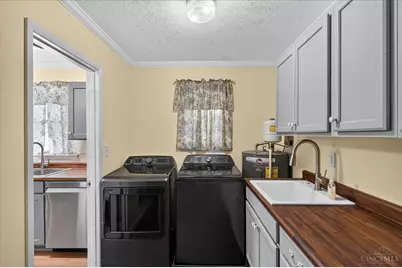 7118 Swisshelm Lane, Hillsboro, OH 45133 - Photo 15