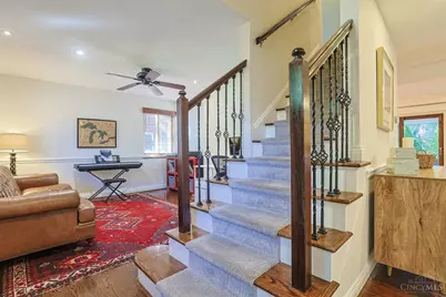 3927 West Street, Mariemont, OH 45227 - Photo 5