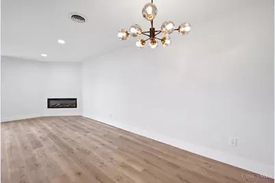3825 Petoskey Avenue #31, Mariemont, OH 45227 - Photo 7