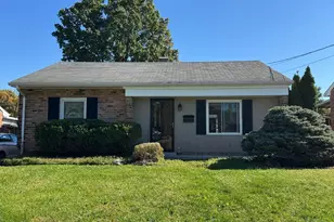 8538 Wexford Ave, Sycamore Township, OH 45236 - Photo 1