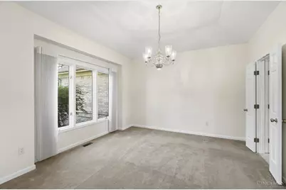 812 Valley View Point, Springboro, OH 45066 - Photo 9