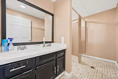 8240 Clara Avenue, Colerain Township, OH 45239 - Photo 19