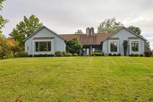 345 Shoshone Ct, Wyoming, OH 45215 - Photo 1