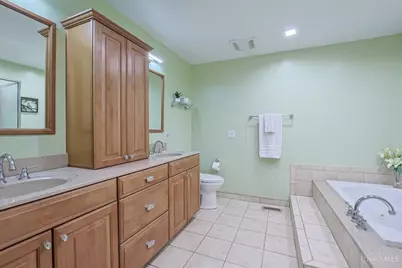 345 Shoshone Court, Wyoming, OH 45215 - Photo 27