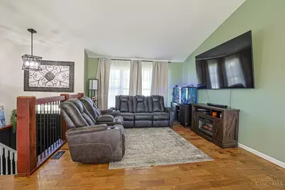 2337 Pleasant Meadows Drive, Batavia, OH 45103 - Photo 5
