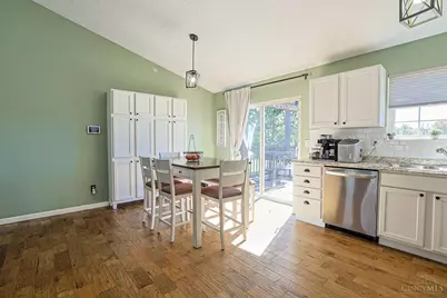 2337 Pleasant Meadows Drive, Batavia, OH 45103 - Photo 9