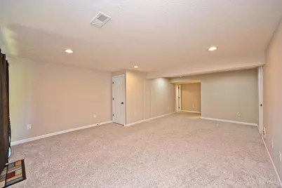 975 London Court, Union Township, OH 45245 - Photo 41