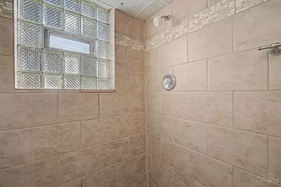 2337 E Galbraith Road, Reading, OH 45237 - Photo 31