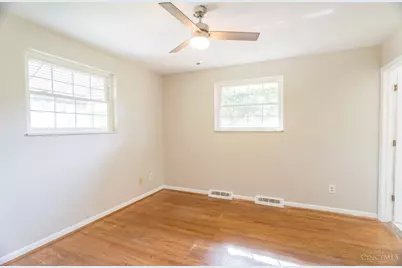 673 Karnak, Delhi Township, OH 45233 - Photo 19