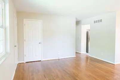 673 Karnak, Delhi Township, OH 45233 - Photo 5