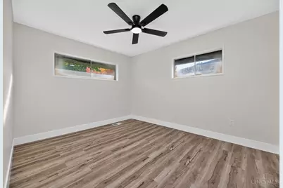 8622 Desoto Drive, Springfield Township, OH 45231 - Photo 23