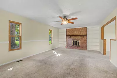 615 Queensgate Road, Springboro, OH 45066 - Photo 13