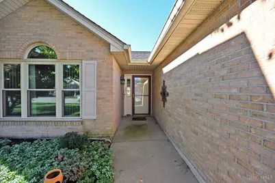 1232 Lisa Renee Drive, Hamilton, OH 45013 - Photo 5