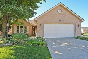 1232 Lisa Renee Dr, Hamilton, OH 45013 - Photo 1