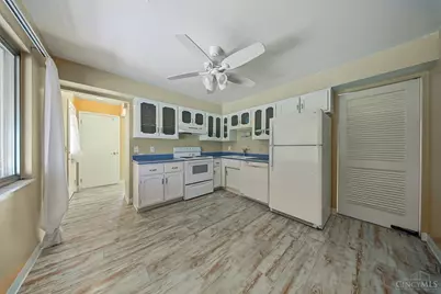 1076 Hickok Lane, Delhi Township, OH 45238 - Photo 7