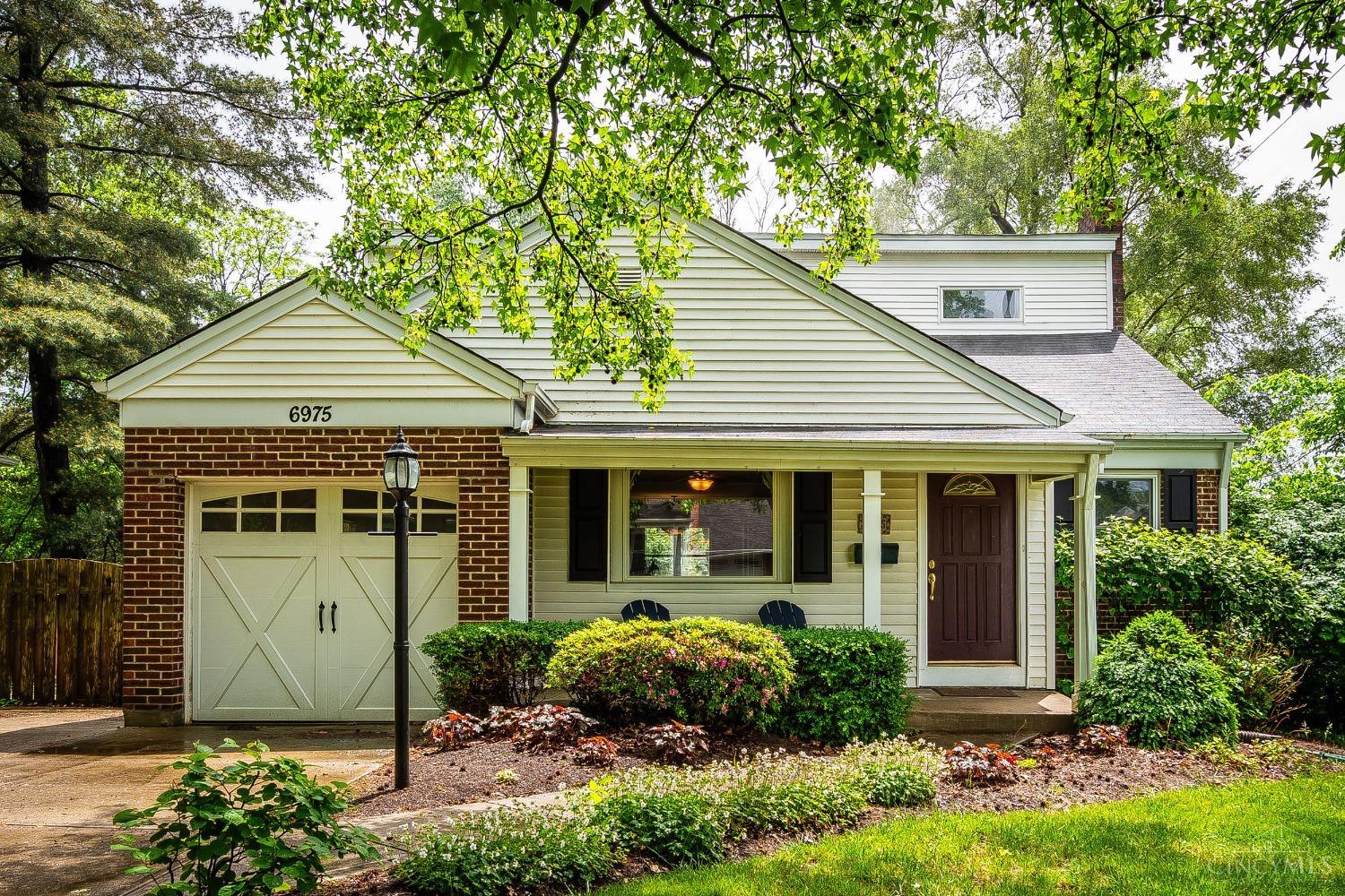 6975 Bramble Hill Dr, Mariemont, OH 45227 MLS 1804446 Coldwell Banker