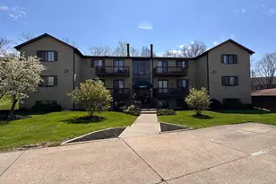 2047 Woodtrail Dr, Fairfield, OH 45014 - Photo 1