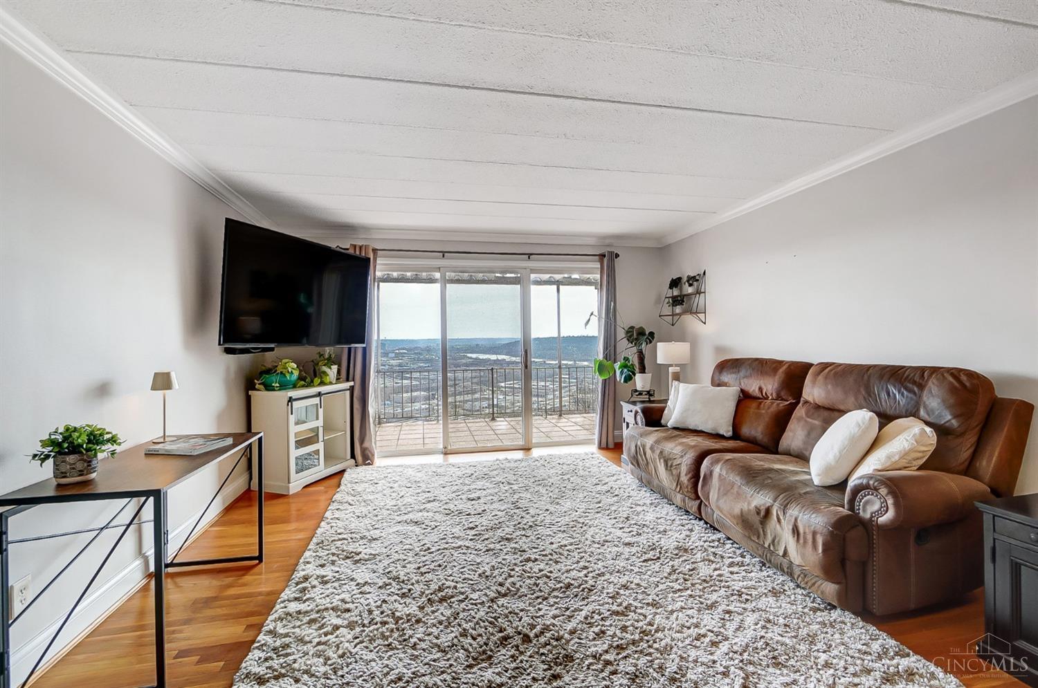 2701 Lehman Rd #A27, Cincinnati, OH 45204 - MLS 1832323 - Coldwell Banker