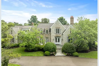 9125 Brokensound Lane, Indian Hill, OH 45242 - Photo 1