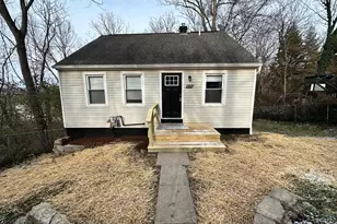 220 Cleves Ave, Cleves, OH 45002 - Photo 1