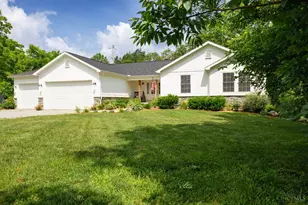 1056 Halpin Rd, Adams Township, OH 45113 - Photo 1