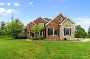 5069 Village Green Dr, Deerfield Township, OH 45040 - Photo 1