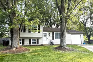 46 Fox Den Ct, Pierce Township, OH 45102 - Photo 1