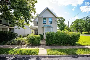 711 Van Roberts Pl, Wyoming, OH 45215 - Photo 1