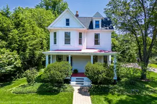 34 Laurel Ave, Milford, OH 45150 - Photo 1